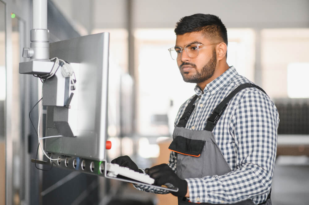 Field Service Engineer Job